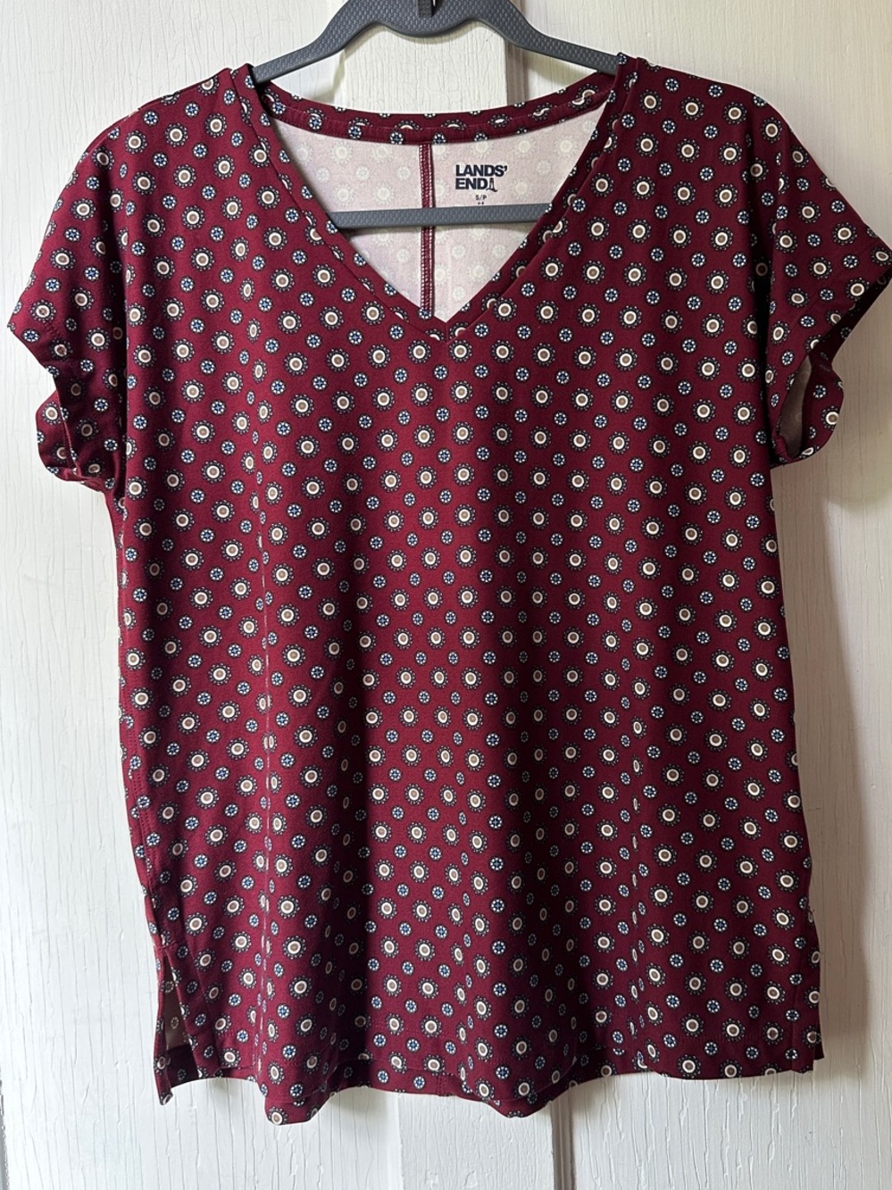 Lands' End Burgundy Short Sleeve V-Neck Top with Small Dot Medallion Print